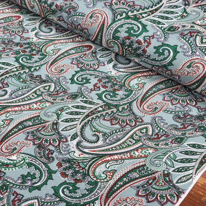 Yeşil İri Şal Desen Viskon Kumaş